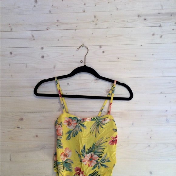 Hollister summer crop top - Picture 2 of 4